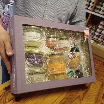 Coffrets cadeau préparés par Les Mille sources